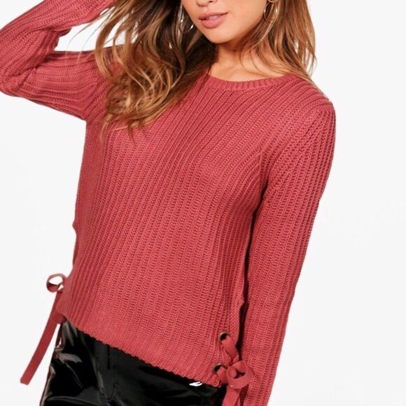 Round Neck Lace Up Sides Ribbed Texture Long Sleeve Sweater - Picture 1 of 4